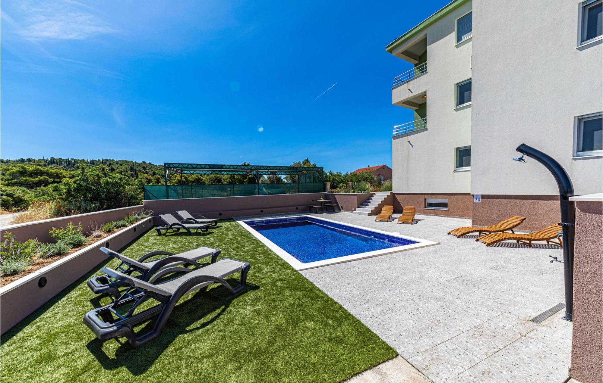 Amazing Apartment In Saldun With Wifi Trogir Exterior photo